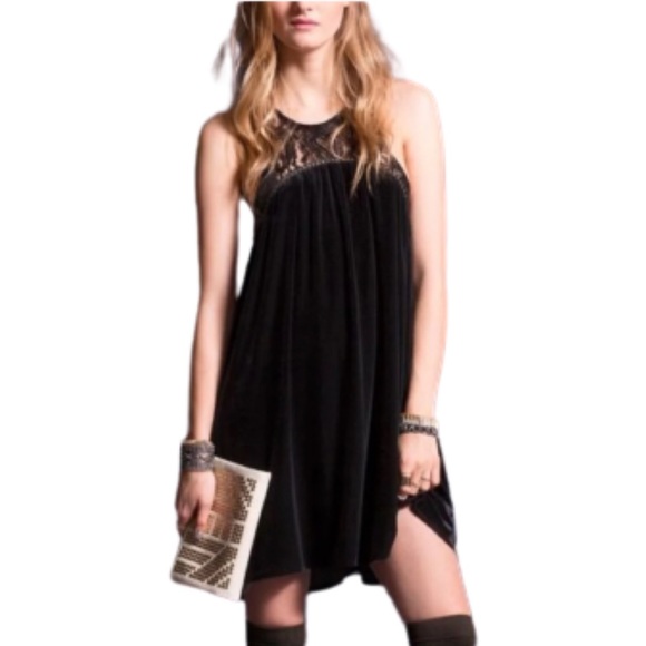 Ecote Dresses & Skirts - ECOTÉ| by Urban Outfitters Motif Velvet Lace Dress